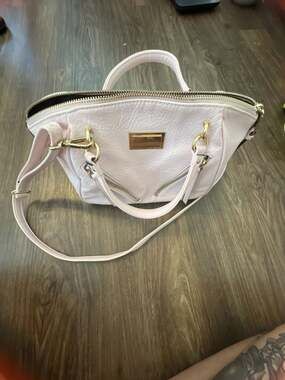 Juicy Couture Los Angeles Light Pink Pebbled Faux Leather Satchel Crossbody Bag